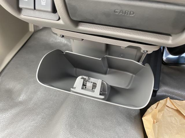 エブリイ ＰＣ　Ｉ－ＳＴＯＰ　Ｗエアバッグ　キーレスエントリーシステム　オートハイビーム　前席パワーウインドウ　セキュリティーアラーム　エアバック　ＬＥＤヘッド　オートエアコン　横滑り防止　シートヒーター付　ＡＢＳ（23枚目）