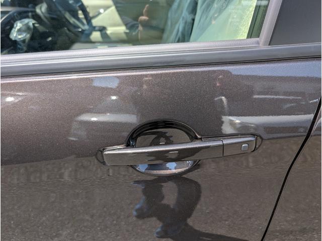 デイズ Ｘ　オートマチックハイビーム　フルオートエアコン　Ａライト　スマートキー　アイドリングストップ　ベンチシート　パワーウィンドウ　キーレス　サイドエアバッグ　運転席エアバック　バックカメラ（16枚目）