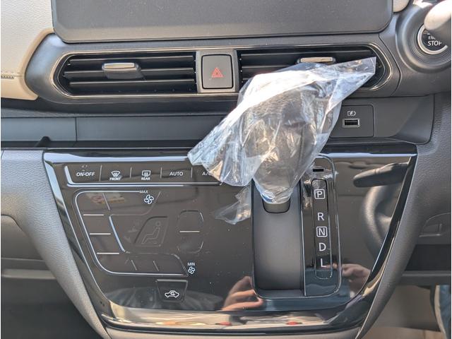 デイズ Ｘ　オートマチックハイビーム　フルオートエアコン　Ａライト　スマートキー　アイドリングストップ　バックカメラ　ベンチシート　運転席エアバック　サイドエアバッグ　ＰＳ　キーレス　踏み間違え防止（20枚目）