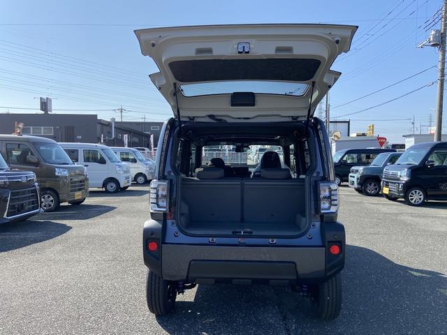 タフト Ｘ　届出済未使用車　衝突軽減ブレーキ　禁煙車　ハイビームアシスト　キーフリー　レーンキープ　ガラスルーフ　ＬＥＤヘッドライト　パワーウィンドウ　オートライト　スマートキ－　デュアルエアバッグ（12枚目）