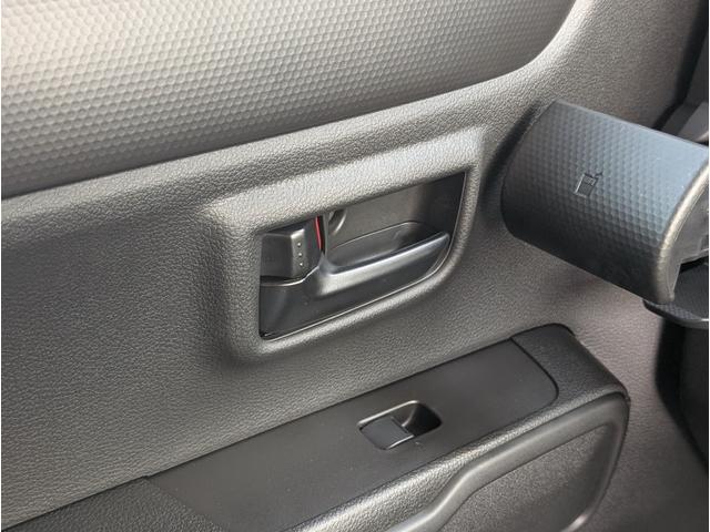 ハスラー ハイブリッドＧ　衝突回避支援システム　Ｓヒーター　ＬＤＷ　オートＬＥＤ　リアセンサー　Ｓエネチャージ　フルフラット　イモビ　オートクルーズ　スマートキーシステム　ダブルエアバック　パワーステアリング　エアコン（28枚目）