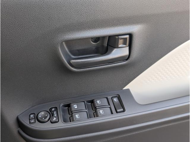 タント Ｘリミテッド　アイドリングストップ車　ブレーキサポート　ＰＷ　ＰＳ　スマートキーシステム　禁煙　横滑り防止　ＬＥＤライト　キーレスキー　サイドエアバッグ　車線逸脱警報　エアバッグ　オートハイビーム　エアコン　ＡＢＳ（29枚目）