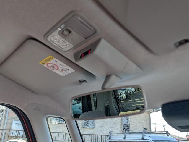 タント Ｘリミテッド　アイドリングストップ車　ブレーキサポート　ＰＷ　ＰＳ　スマートキーシステム　禁煙　横滑り防止　ＬＥＤライト　キーレスキー　サイドエアバッグ　車線逸脱警報　エアバッグ　オートハイビーム　エアコン　ＡＢＳ（31枚目）