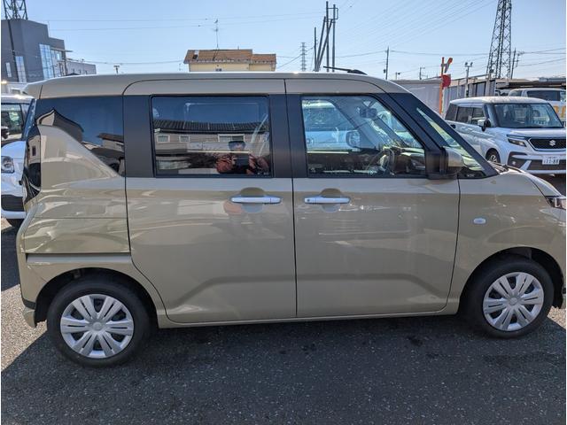 ムーヴ Ｘ　盗難防止システム　衝突安全ボディ　衝突被害軽減システム　アイドリングストップ　レーンアシスト　オートライト　クリアランスソナー　オートマチックハイビーム（7枚目）