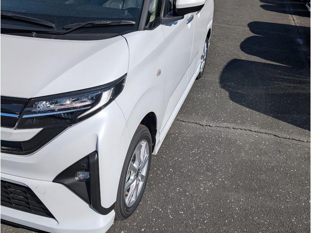 ムーヴ Ｇ　盗難防止システム　衝突安全ボディ　衝突被害軽減システム　アイドリングストップ　レーンアシスト　オートライト　クリアランスソナー　オートマチックハイビーム（13枚目）