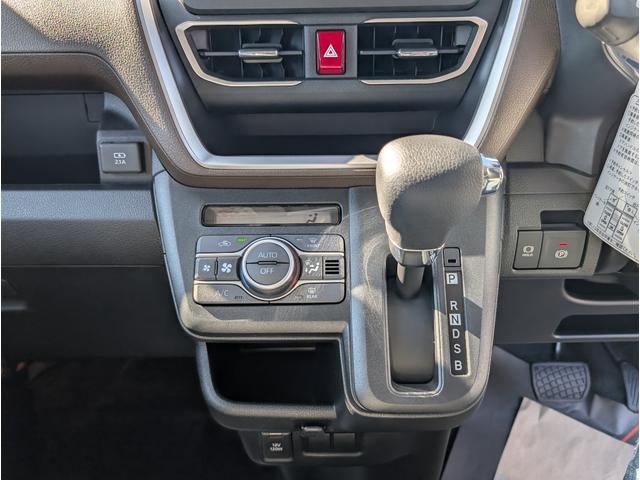 ムーヴ Ｇ　盗難防止システム　衝突安全ボディ　衝突被害軽減システム　アイドリングストップ　レーンアシスト　オートライト　クリアランスソナー　オートマチックハイビーム（28枚目）