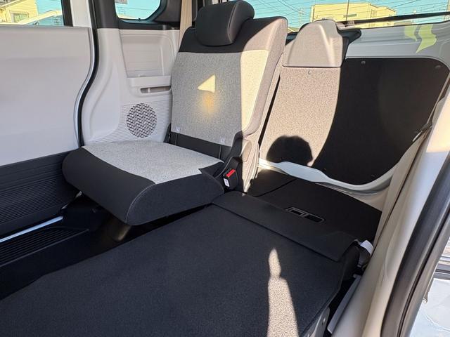 Ｎ－ＢＯＸ ベースグレード　届出済未使用車　衝突軽減ブレーキ　禁煙車　衝突軽減システム　スマートキ－　車線維持支援システム　禁煙　フルフラットシート　カーテンエアバック　イモビライザー　ＥＣＯモード　横滑り防止　オートクルーズ（15枚目）