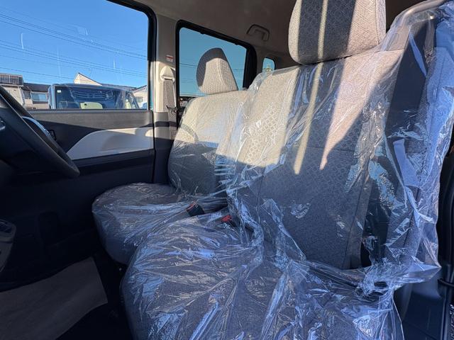 タント Ｘリミテッド　衝突軽減ブレーキ　前後パーキングセンサー　両側パワースライドドア　電子パーキングブレーキ　オートブレーキホールド　運転席・助手席シートヒーター　ピラーレス　スマートキー　スペアキー　禁煙車（9枚目）