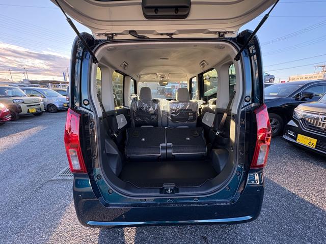 タント Ｘリミテッド　衝突軽減ブレーキ　前後パーキングセンサー　両側パワースライドドア　電子パーキングブレーキ　オートブレーキホールド　運転席・助手席シートヒーター　ピラーレス　スマートキー　スペアキー　禁煙車（13枚目）