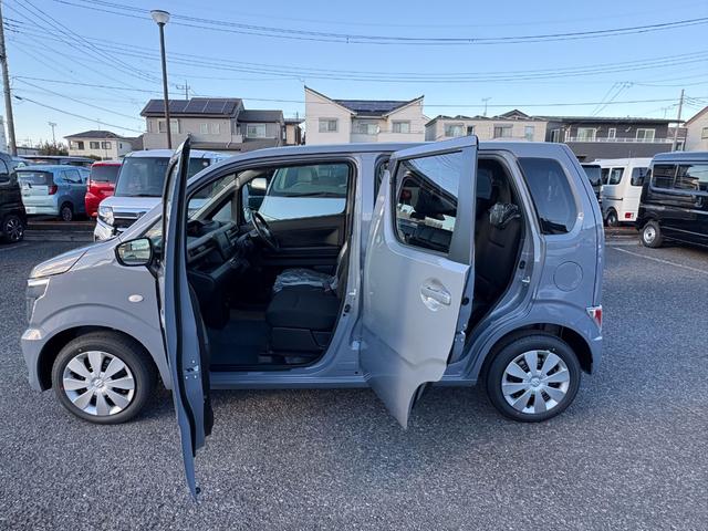 ミライース Ｌ　ＳＡＩＩＩ　届出済未使用車　衝突軽減ブレーキ　禁煙車　アイドリングＳＴＯＰ　禁煙　衝突防止　イモビライザー　Ｗエアバッグ　横滑防止　パワーウインドウ　パワーハンドル　オートエアコン　運転席エアバック　ＡＢＳ（7枚目）