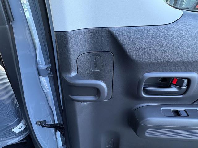 ミライース Ｌ　ＳＡＩＩＩ　届出済未使用車　衝突軽減ブレーキ　禁煙車　アイドリングＳＴＯＰ　禁煙　衝突防止　イモビライザー　Ｗエアバッグ　横滑防止　パワーウインドウ　パワーハンドル　オートエアコン　運転席エアバック　ＡＢＳ（17枚目）