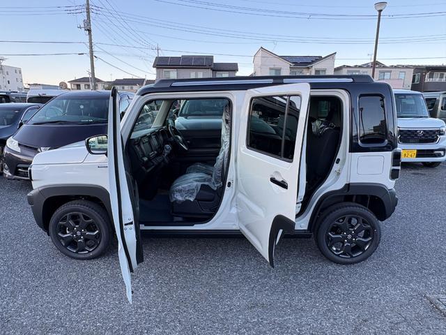 ハスラー タフワイルドターボ　ターボ　衝突軽減ブレーキ　禁煙車　ＬＥＤヘッドライト　シートヒーター　オートエアコン　ＵＶカットガラス　オートクルーズ　スペアキー　プッシュ式エンジンスタート　スマートキー　電動格納式ドアミラー（8枚目）