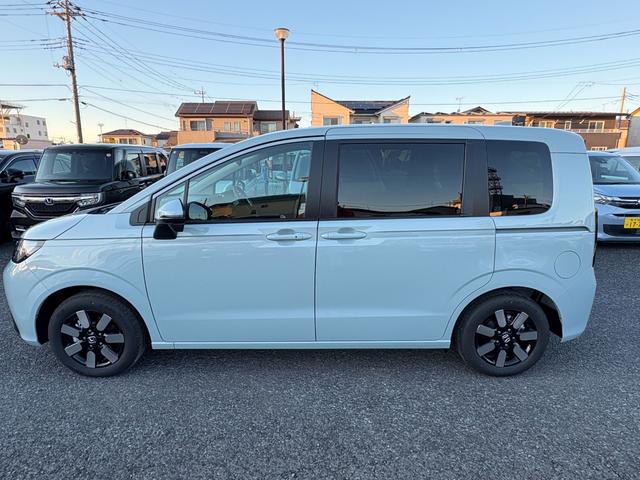 フリード エアー　ＥＸ　衝突軽減ブレーキ　両側パワースライドドア　リアクーラー　オートクルーズ　オートエアコン　電子パーキングブレーキ（7枚目）