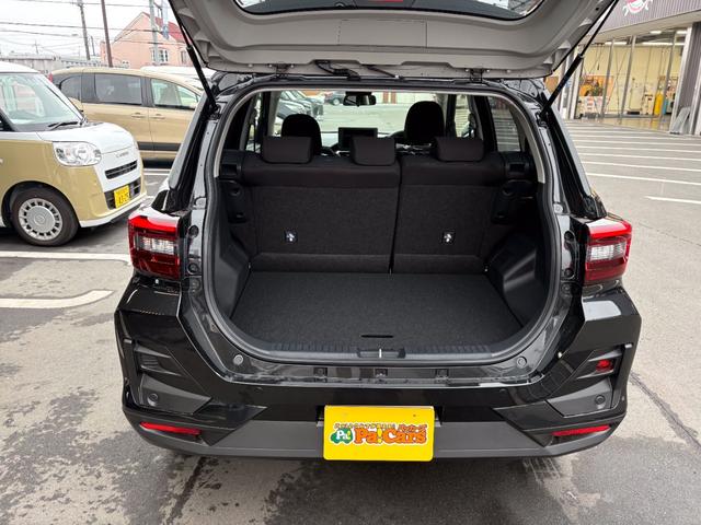 ライズ Ｚ　登録済未使用車　衝突軽減ブレーキ　禁煙車　ＬＥＤライト　オートライト　オートエアコン　スマートキ－　Ａクルコン　セキュリティアラーム　パワーステアリング　カーテンエアバック　キーフリー　ＬＤＷ（11枚目）