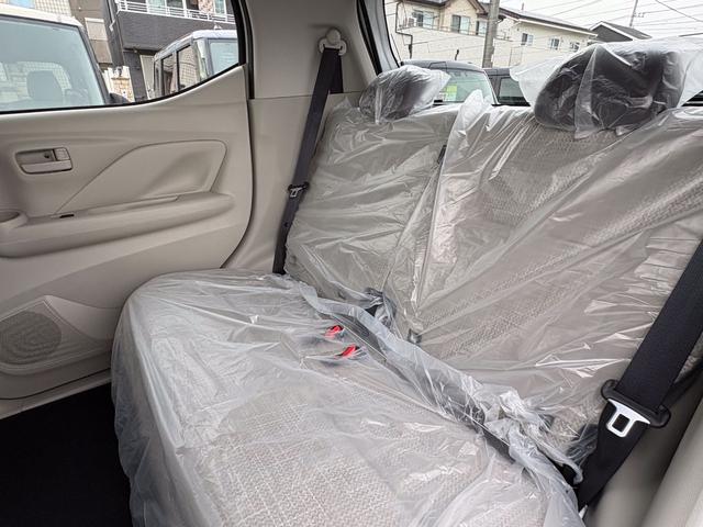 デイズ Ｘ　届出済未使用車　衝突軽減ブレーキ　禁煙車（8枚目）