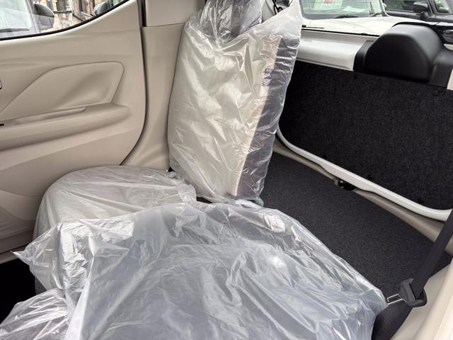 デイズ Ｘ　届出済未使用車　衝突軽減ブレーキ　禁煙車（14枚目）