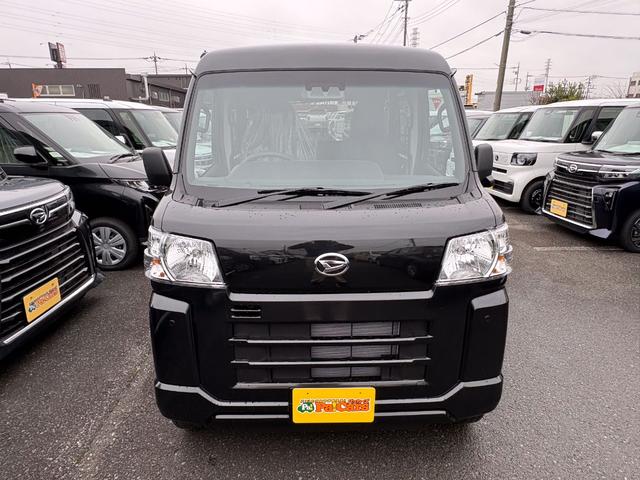 ハイゼットカーゴ ＤＸ　届出済未使用車　衝突軽減ブレーキ　禁煙車　スマートキー　禁煙　安全ボディ　セキュリティアラーム　サイドエアバッグ　キーレスキー　パワーウインドウ　エコアイドル　ＥＳＣ　マニュアルエアコン　オートライト（6枚目）
