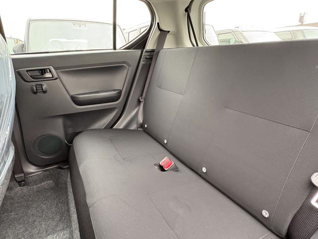ミライース Ｌ　ＳＡＩＩＩ　届出済未使用車　衝突軽減ブレーキ　禁煙車　アイドリングＳＴＯＰ　禁煙　キ－レス　イモビライザー　Ｗエアバッグ　横滑防止　パワーウインドウ　スマートキー　パワーハンドル　オートエアコン　運転席エアバック（10枚目）