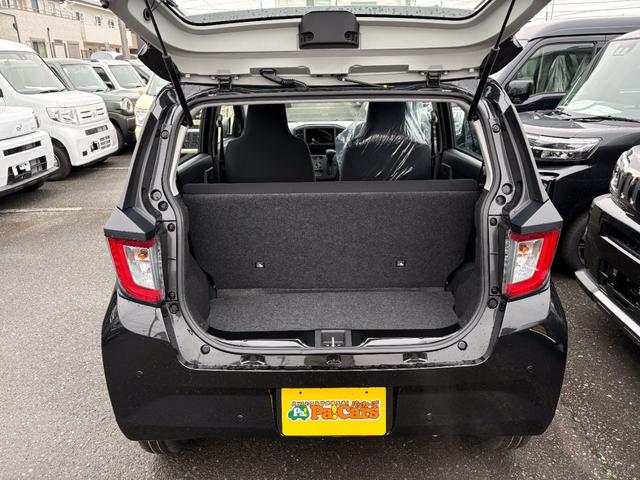 ミライース Ｌ　ＳＡＩＩＩ　届出済未使用車　衝突軽減ブレーキ　禁煙車　アイドリングＳＴＯＰ　禁煙　キ－レス　イモビライザー　Ｗエアバッグ　横滑防止　パワーウインドウ　スマートキー　パワーハンドル　オートエアコン　運転席エアバック（12枚目）