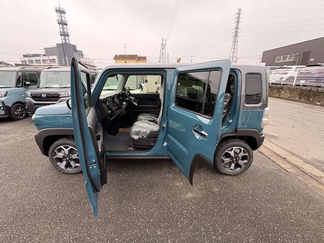 ハスラー ハイブリッドＸ　届出済未使用車　衝突軽減ブレーキ　禁煙車　禁煙　キーレスエントリー　運転席エアバッグ　セキュリティアラーム　安全ボディ　スマ－トキ－　パワーウインドウ　記録簿　ＡＡＣ　サイドエアバッグ　ＥＳＣ　ＡＢＳ（8枚目）