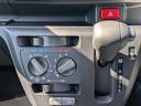 Ｌ　ＳＡＩＩＩ　禁煙　ブレーキサポート　盗難防止機能　パワーハンドル　ソナー　Ｗエアバック　Ａ－ＳＴＯＰ　横滑り防止　キーレスキー　パワーウインドウ　エアコン　ＡＢＳ　安全ボディ　運転席エアバッグ　メンテナンスノート（25枚目）