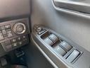 ファンクロス　コーナーソナー　アイドリングストップ車　レーダーブレーキ　車線逸脱警報　運転席シートヒーター　イモビライザー　ＬＥＤライト　オートエアコン　キーフリー　スマートキー　衝突安全ボディ　横滑り防止装置（19枚目）