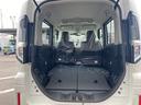 ハイブリッドＸＳ　届出済未使用車　両側パワースライドドア　クルーズコントロール　電動パーキングブレーキ　運転席助手席シートヒーター　マルチユースフラップ　ＵＳＢ／タイプＣソケット　禁煙車（13枚目）