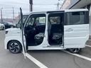 スペーシアカスタム ハイブリッドＸＳ　届出済未使用車　衝突軽減ブレーキ　禁煙車　ＬＥＤヘッドライト　フルフラット　パワーウィンドウ　オートＬＥＤ　スマートキー　オートライト　オートエアコン　パワステ　オートクルーズコントロール（8枚目）