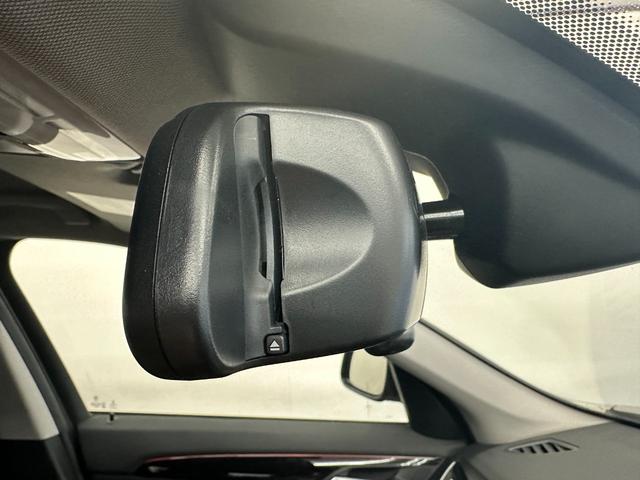Ｘ１ ｘＤｒｉｖｅ　２０ｉ　ｘライン　ワンオーナー　禁煙車　記録簿　スペアキー　プラチナシルバー　パワーバックドア　純正１８ＡＷ　純正ナビ　Ｂｌｕｅｔｏｏｔｈ　Ｂカメラ　ミラーＥＴＣ　ドラレコ前後　ＨＩＤヘッドランプ　コーナーセンサー（25枚目）