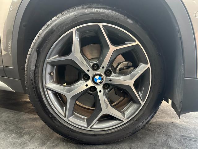 Ｘ１ ｘＤｒｉｖｅ　２０ｉ　ｘライン　ワンオーナー　禁煙車　記録簿　スペアキー　プラチナシルバー　パワーバックドア　純正１８ＡＷ　純正ナビ　Ｂｌｕｅｔｏｏｔｈ　Ｂカメラ　ミラーＥＴＣ　ドラレコ前後　ＨＩＤヘッドランプ　コーナーセンサー（33枚目）