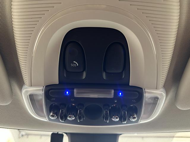 ＭＩＮＩ クーパーＤ　ワンオーナー　ペッパーＰＫＧ　シートヒーター　ＬＥＤヘッドライト　純正ナビ　Ｂｌｕｅｔｏｏｔｈ　バックカメラ　ＥＴＣ　純正ナ１５ＡＷ　パーキングアシスト　シートカバー　禁煙車　記録簿（22枚目）