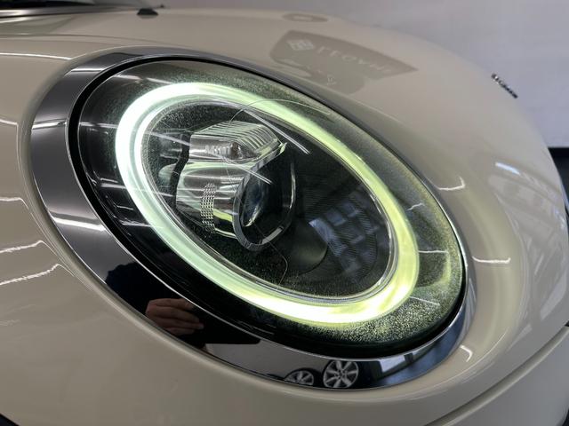 ＭＩＮＩ クーパーＤ　ワンオーナー　ペッパーＰＫＧ　シートヒーター　ＬＥＤヘッドライト　純正ナビ　Ｂｌｕｅｔｏｏｔｈ　バックカメラ　ＥＴＣ　純正ナ１５ＡＷ　パーキングアシスト　シートカバー　禁煙車　記録簿（25枚目）