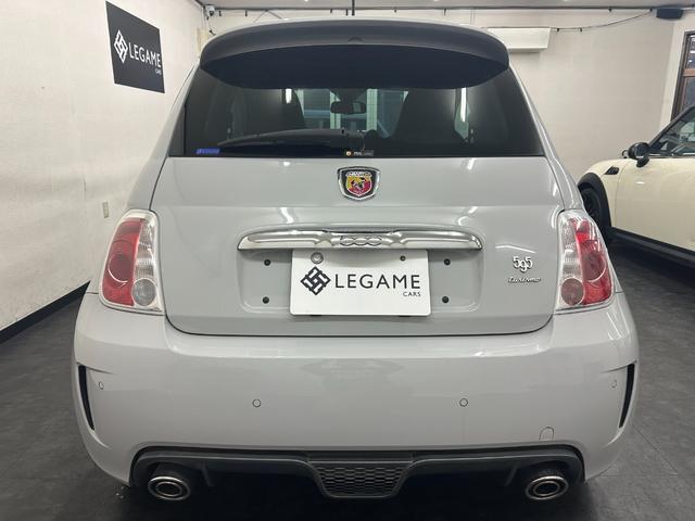 アバルト５９５ ツーリズモ　ワンオーナー　黒革シート　純正１７ＡＷ　パドルシフト　コーナーセンサー　ＥＴＣ　禁煙車　記録簿　スペアキー（6枚目）