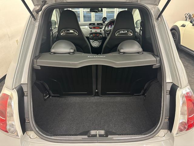 アバルト５９５ ツーリズモ　ワンオーナー　黒革シート　純正１７ＡＷ　パドルシフト　コーナーセンサー　ＥＴＣ　禁煙車　記録簿　スペアキー（8枚目）