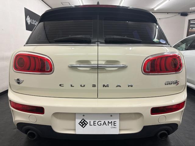 ＭＩＮＩ クーパーＳ　クラブマン　純正ナビ　Ｂｌｕｅｔｏｏｔｈ　ミラーＥＴＣ　純正１７ＡＷ　ＨＩＤヘッドライト　クルコン　シートカバー　禁煙車　記録簿　スペアキー（6枚目）