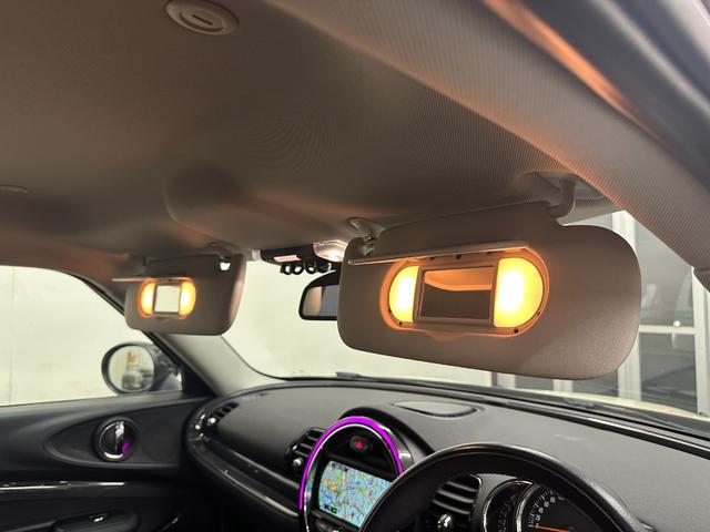 ＭＩＮＩ クーパーＳ　クラブマン　純正ナビ　Ｂｌｕｅｔｏｏｔｈ　ミラーＥＴＣ　純正１７ＡＷ　ＨＩＤヘッドライト　クルコン　シートカバー　禁煙車　記録簿　スペアキー（21枚目）