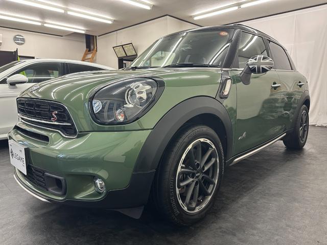 ＭＩＮＩ クーパーＳ　クロスオーバー　オール４　４ＷＤターボ　６ＭＴ　ワンオーナー　純正１７ＡＷ　ＨＩＤヘッドライト　ＥＴＣ　ルーフレール　ＡＵＸ外部入力　禁煙車　記録簿（4枚目）