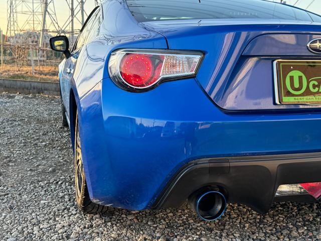 BRZ R 6速MT フジツボマフラー BLITZ車高調 17インチAW Defi3連メーター 社外エアクリ カロッツェリアナビ フルセグTV HIDヘッドライト LEDデイライト ドラレコ ETC(33枚目)