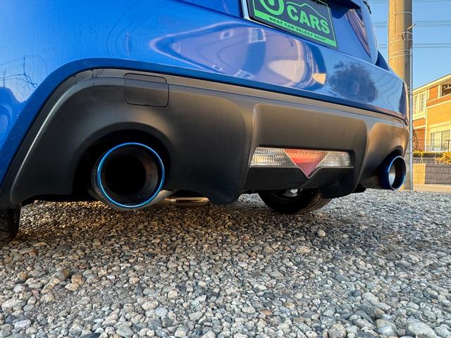 BRZ R 6速MT フジツボマフラー BLITZ車高調 17インチAW Defi3連メーター 社外エアクリ カロッツェリアナビ フルセグTV HIDヘッドライト LEDデイライト ドラレコ ETC(34枚目)