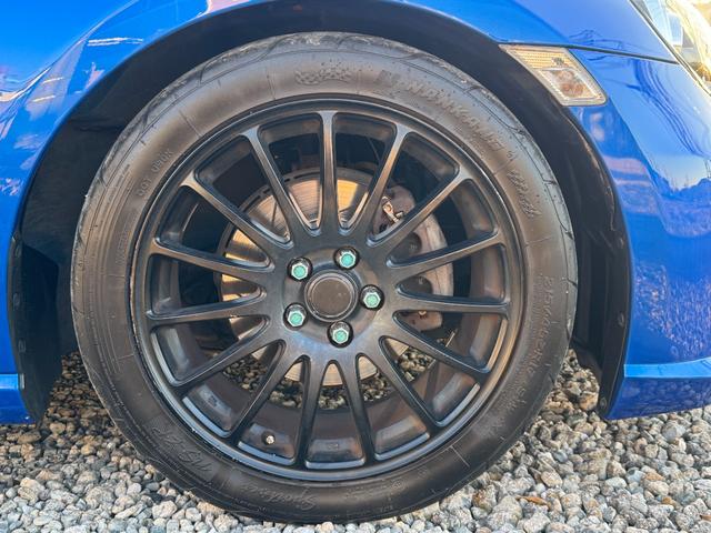 BRZ R 6速MT フジツボマフラー BLITZ車高調 17インチAW Defi3連メーター 社外エアクリ カロッツェリアナビ フルセグTV HIDヘッドライト LEDデイライト ドラレコ ETC(39枚目)