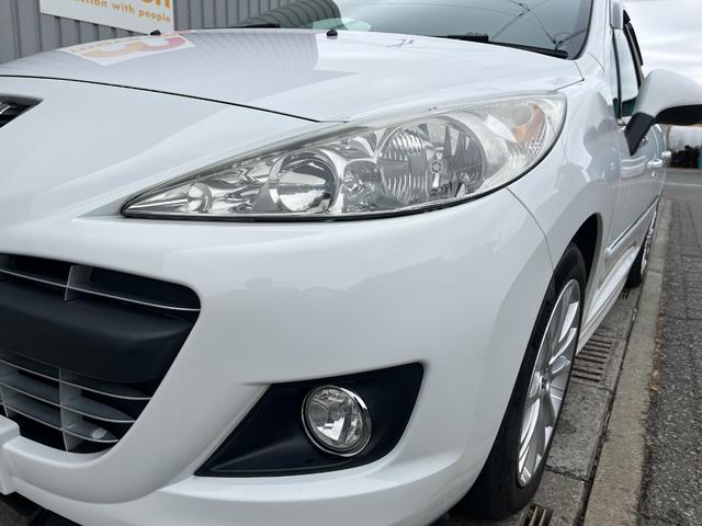 ���T�C�h�Ƃ��Ƀw�b�h���C�g�̉��΂݂������Y��ł͂���܂����A�����̃N���b�N�͂���܂��B�g�p��ɖ��͂���܂���B