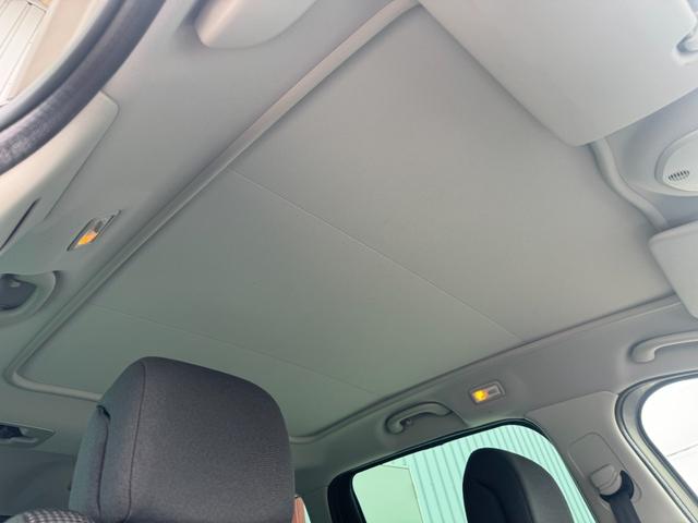 �J�[�e�����[�t��߂Ă���摜�ł��B