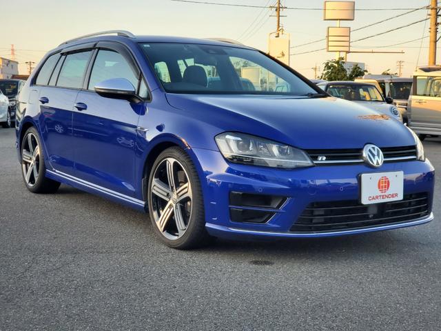 ゴルフＲヴァリアント ベースグレード　Ｒ専用レザーシート　Ｒ専用サス　ナビ・フルセグＴＶ　　ＡｐｐｌｅＣａｒＰｌａｙ　バックカメラ　アダプティブクルーズコントロール　ブラインドスポットアシスト　専用バンパー１８インチアルミホイール（10枚目）
