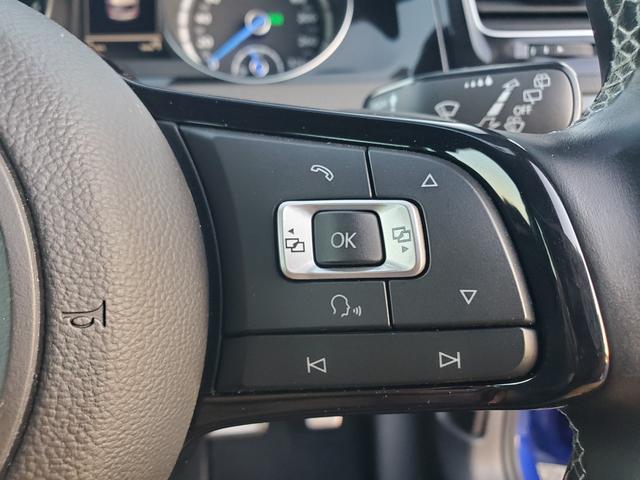 ゴルフＲヴァリアント ベースグレード　Ｒ専用レザーシート　Ｒ専用サス　ナビ・フルセグＴＶ　　ＡｐｐｌｅＣａｒＰｌａｙ　バックカメラ　アダプティブクルーズコントロール　ブラインドスポットアシスト　専用バンパー１８インチアルミホイール（38枚目）