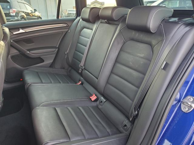 ゴルフＲヴァリアント ベースグレード　Ｒ専用レザーシート　Ｒ専用サス　ナビ・フルセグＴＶ　　ＡｐｐｌｅＣａｒＰｌａｙ　バックカメラ　アダプティブクルーズコントロール　ブラインドスポットアシスト　専用バンパー１８インチアルミホイール（48枚目）