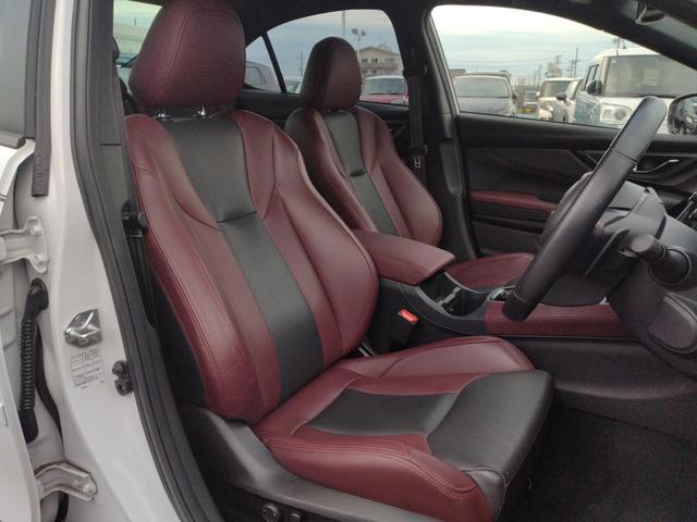 STi専用デザインシートでお洒落で快適な車内