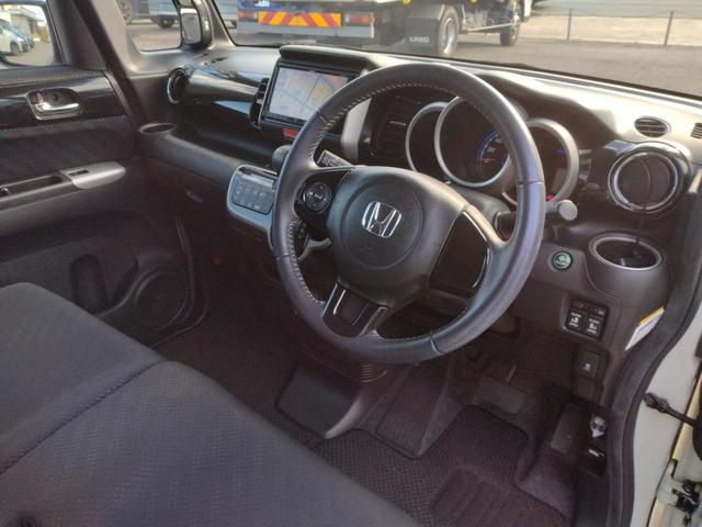 Ｎ－ＢＯＸカスタム Ｇ　ＳＳパッケージ　１２ヵ月走行無制限保証　社外メモリーナビ　ＴＶ　バックカメラ　ＣＤ　ミュージックプレイヤー接続可　ＤＶＤ再生　前後ドライブレコーダー　ＨＩＤヘッドライト　リア両側電動スライドドア　フロントベンチシート（18枚目）