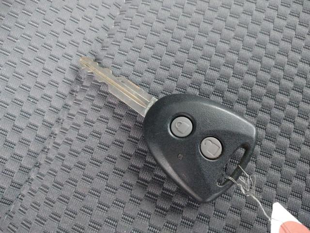 ハイゼットトラック ジャンボSAIIIt 12ヵ月走行無制限保証 4WD オートマチック車 CDチューナー LEDヘッドランプ LEDフォグランプ 大型荷台作業灯 エアコン エアバック パワーウインドウ キーレスエントリー パワードアロック(14枚目)