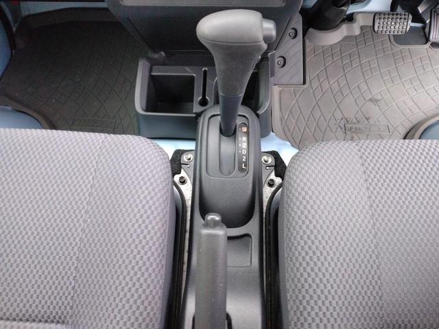 ハイゼットトラック ジャンボSAIIIt 12ヵ月走行無制限保証 4WD オートマチック車 CDチューナー LEDヘッドランプ LEDフォグランプ 大型荷台作業灯 エアコン エアバック パワーウインドウ キーレスエントリー パワードアロック(19枚目)