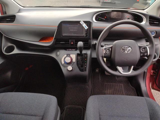 シエンタ ハイブリッドＸ　１２ヵ月走行無制限保証　ドライブレコーダー　リアカメラ　ナビ　ＴＶ　両側スライド・片側電動　オートライト　スマートキー　３列シート　ウォークスルー　ＣＶＴ　アルミホイール　ミュージックプレイヤー接続可（5枚目）